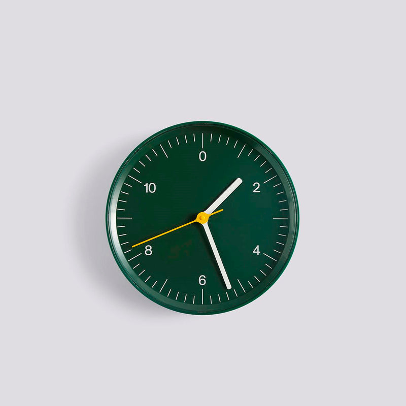 Wall Clock horloge de Jasper Morrison - Hay-Vert-The Woods Gallery
