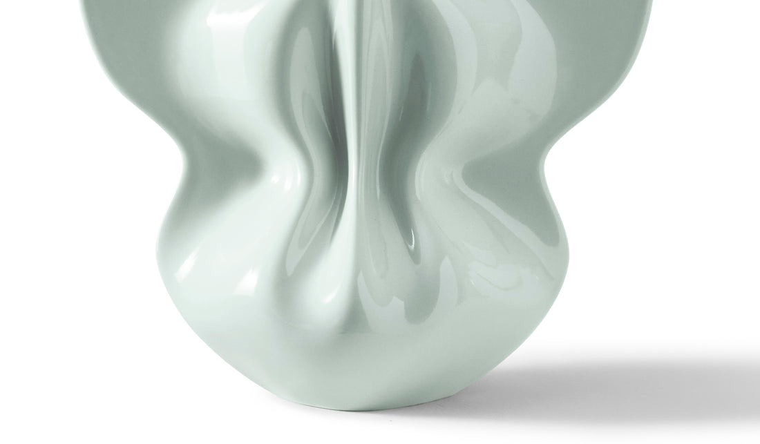 Vase Brolic de Bradley L. Bowers - Cassina-détail du col ondulé d&