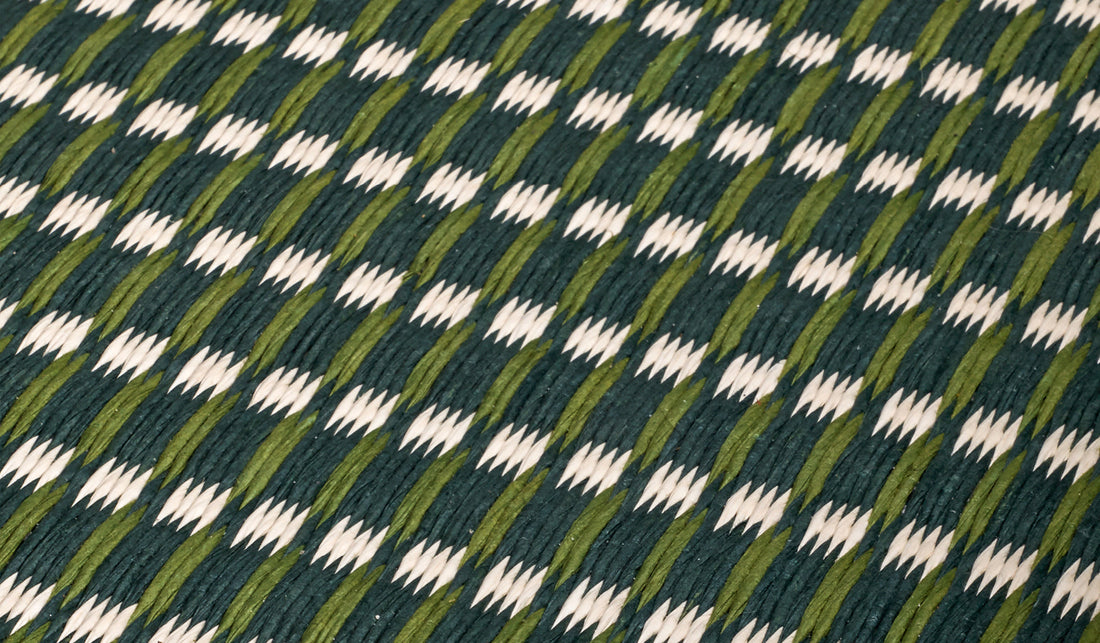 Tapis Shuttle de Karin Carlander - Cassina-détail du tissage vert et crème-Cassina
