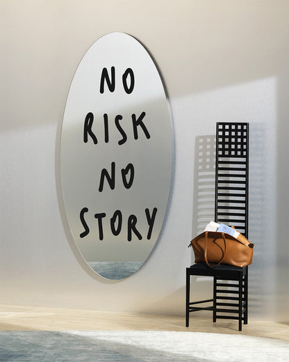 Miroir Me From Outside de Pietro Terzini - Cassina-miroir ovale au message imprimé, chaise noire et sac cuir-Cassina