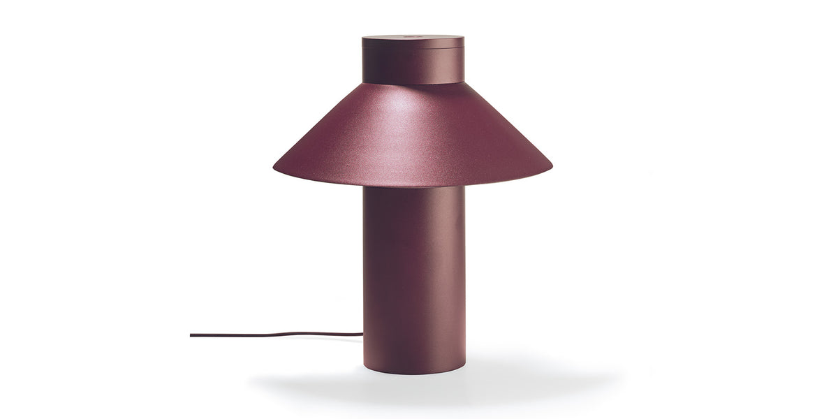 Lampe à poser Riscio de Joe Colombo - Cassina-vue de face, abat-jour conique bordeaux-Cassina