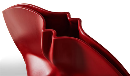 Vase Brolic de Bradley L. Bowers - Cassina-vase rouge mat aux courbes ondulées, vue rapprochée-Cassina