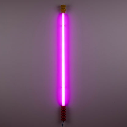 Lampe LED Superlinea fuchsia de BBMDS - Seletti-vue 1-The Woods Gallery