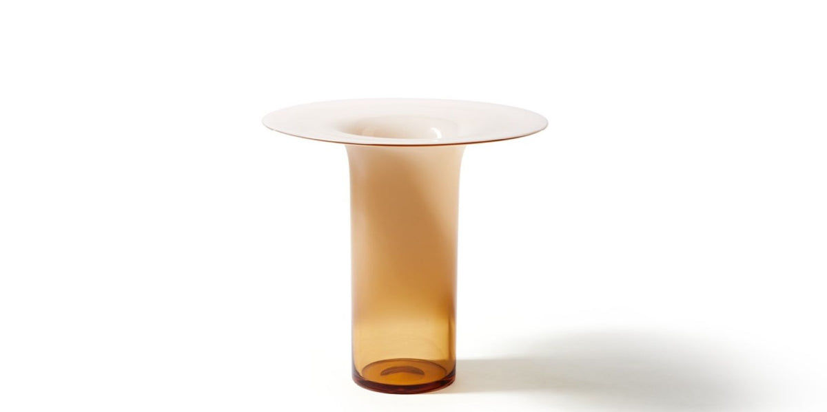 Vase Silvan en verre soufflé - Cassina-vase ambré à col évasé blanc-Cassina