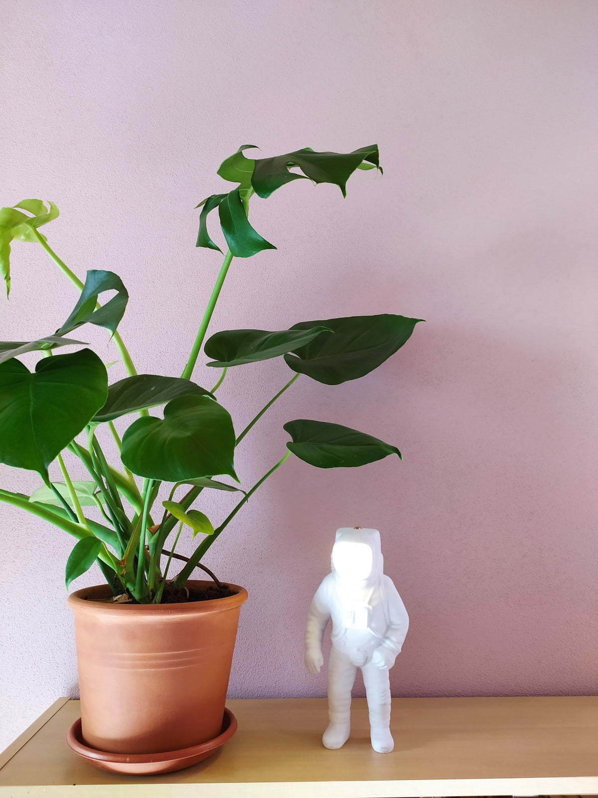 Lampe Flashing Starman de Diesel Living - Seletti-vue 8-The Woods Gallery
