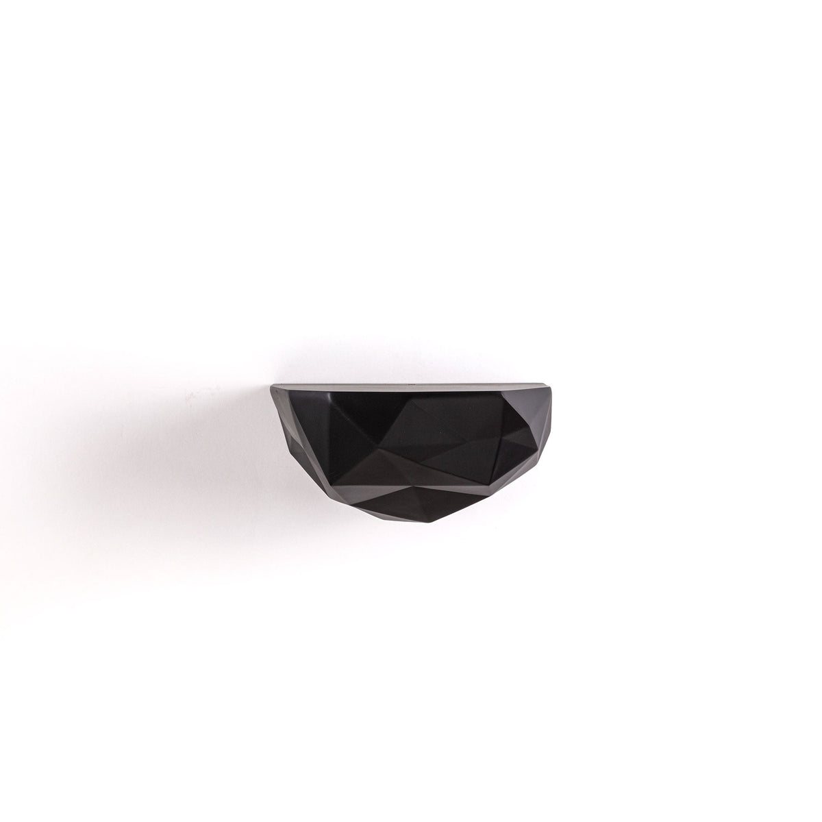 Étagère murale Space Rocks petite noire de Diesel Living - Seletti-vue 1-The Woods Gallery
