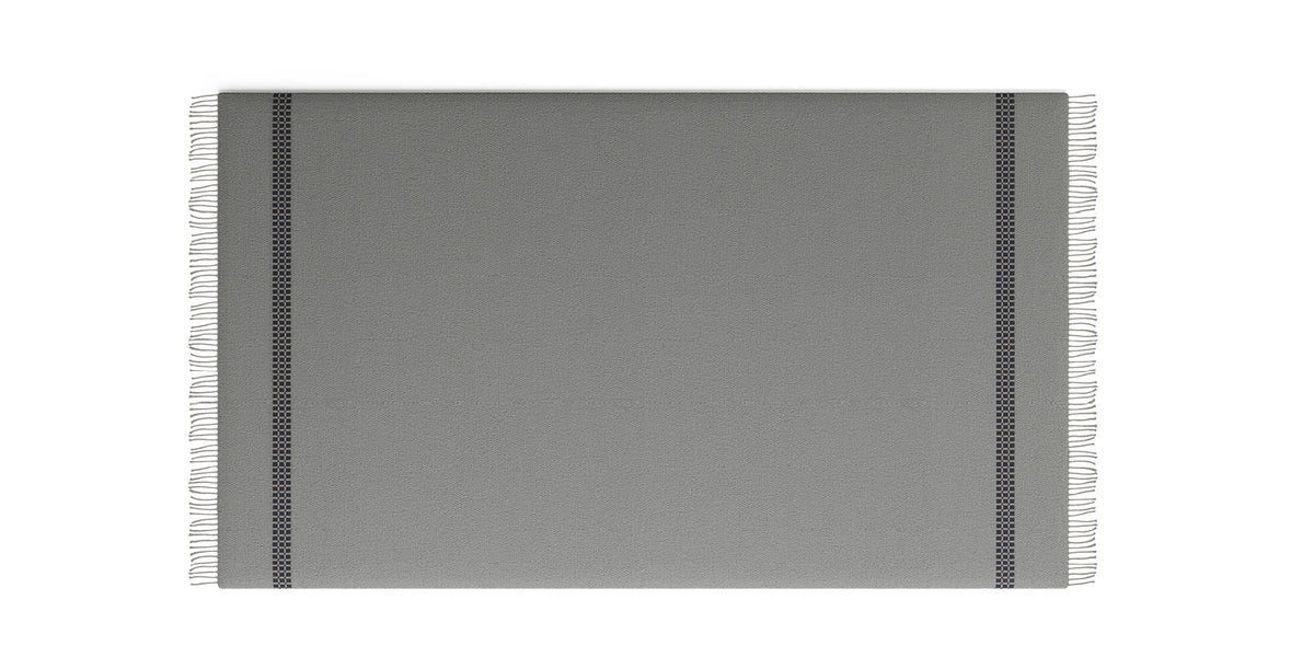 Plaid Naos en laine et cachemire - Cassina-vue de dessus, plaid gris à franges-Cassina