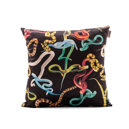 Coussin Snakes 67 x 67 cm de ToiletPaper - Seletti-vue 1-The Woods Gallery