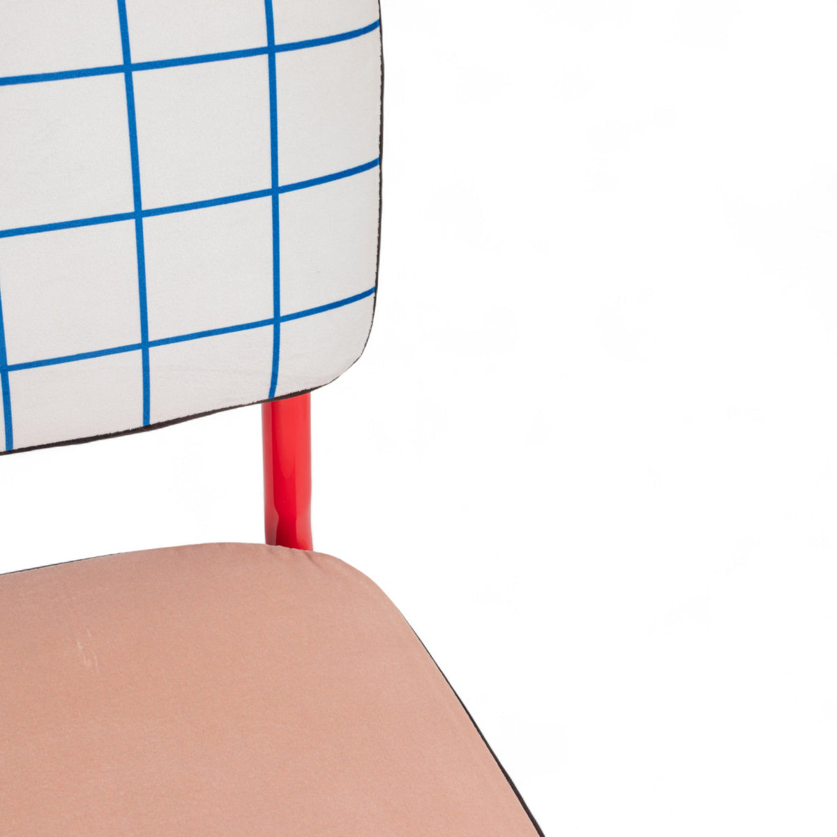 Chaise Super Chair de Hello Again - Seletti-Grille bleue, détail du dossier-The Woods Gallery