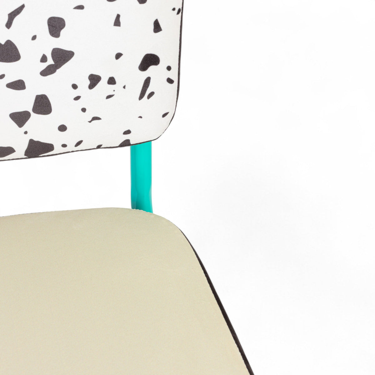 Chaise Super Chair de Hello Again - Seletti-Terrazzo, détail du dossier-The Woods Gallery