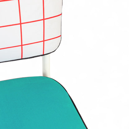 Chaise Super Chair de Hello Again - Seletti-Grille rouge, détail du dossier-The Woods Gallery
