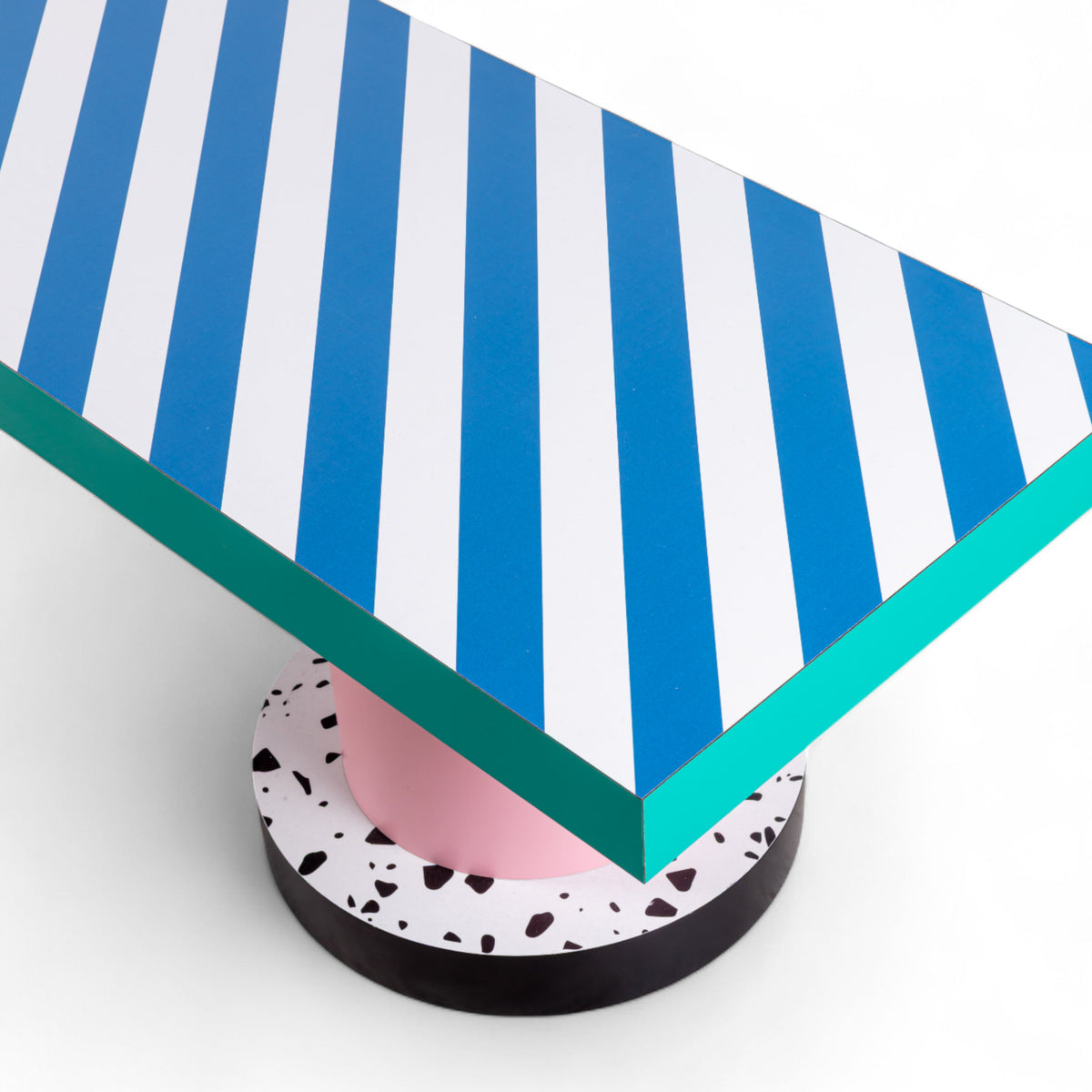 Banc Super Bench Blue Stripes de Hello Again - Seletti-vue 6-The Woods Gallery