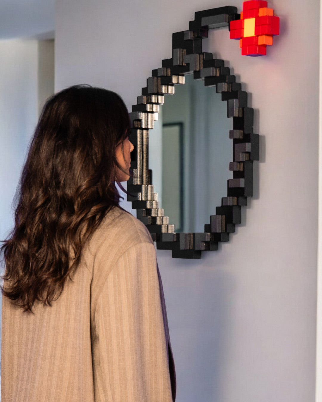 Miroir Pixel Mirror Bomb de Roberto Bruno - Seletti-vue 6-The Woods Gallery