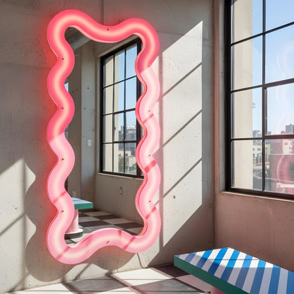 Miroir lumineux Supercurve Tall de BBMDS - Seletti-vue 5-The Woods Gallery