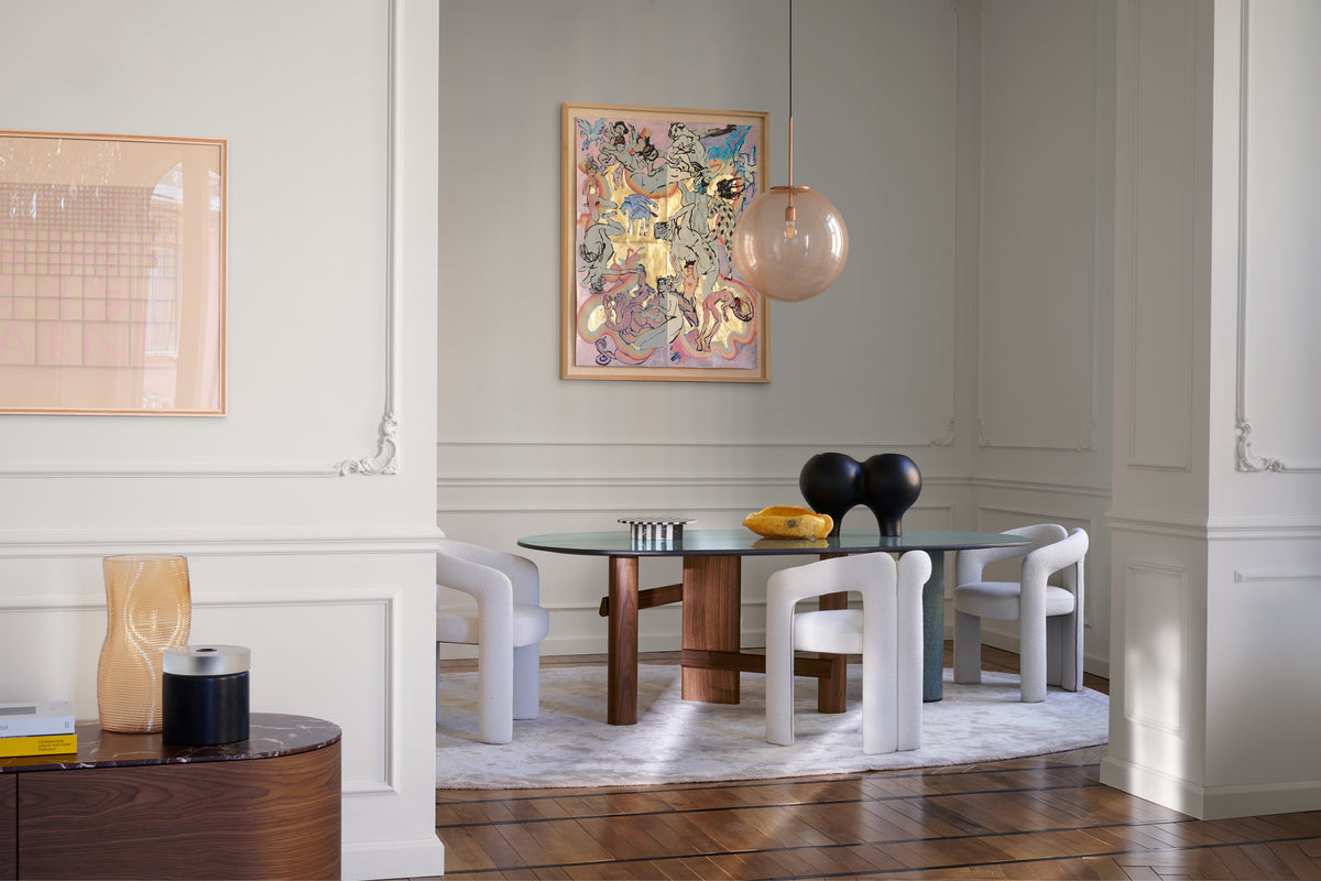 Chaise Dudet par Patricia Urquiola - Cassina-chaises blanches dans un salon clair, ambiance HD-Cassina
