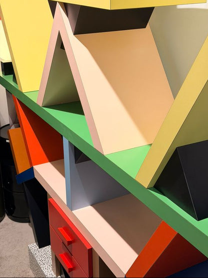 Bibliothèque Carlton par Ettore Sottsass - Memphis Milano - modèle d&