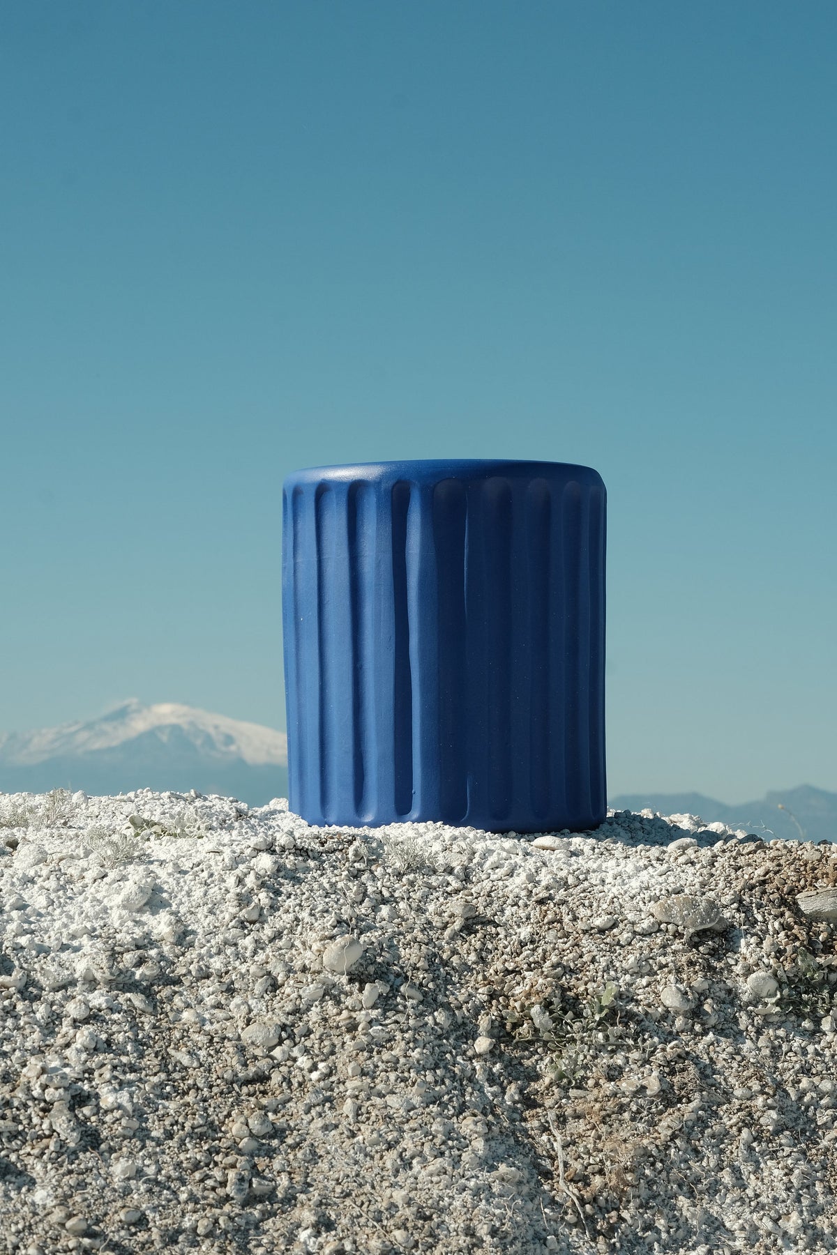 Vase Dorico bleu et soucoupe Magna Graecia de Antonio Aricò - Seletti-vue 3-The Woods Gallery