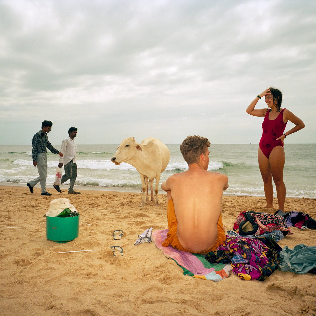 Affiche GOA "Small World" par Martin Parr - The Wrong Shop-Non encadré-The Woods Gallery