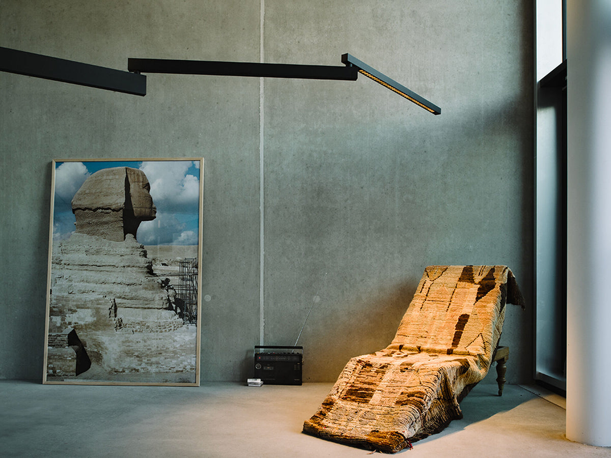 Applique Black Flag de Konstantin Grcic - Flos-Black Flag, blanc chaud 2700 K-The Woods Gallery