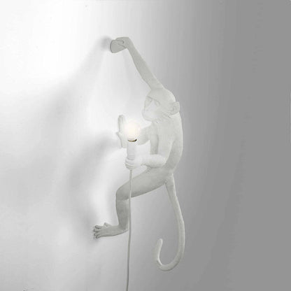 Applique Lampe Singe suspendu à droite OUTDOOR de Marcantonio - Seletti-Blanc-The Woods Gallery