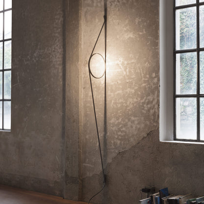 Applique WireRing de Formafantasma - Flos-Anneau blanc-The Woods Gallery