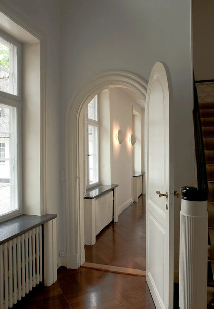 Applique murale PH Hat de Poul Henningsen - Louis Poulsen-Blanc-The Woods Gallery