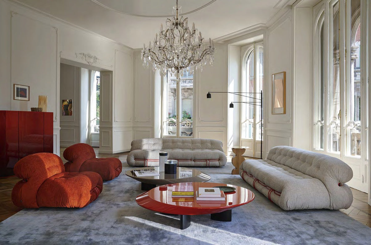 Fauteuil 944 Soriana - Cassina-ambiance catalogue Cassina 2026 (vue 2)-The Woods Gallery
