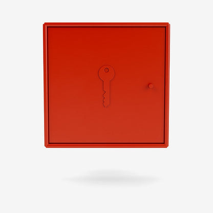 Armoire Unlock par Peter J. Lassen - Montana-145 Rosehip-The Woods Gallery