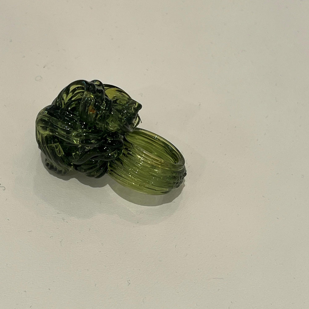 Bague en résine de Gaetano Pesce - Fish Design-The Woods Gallery