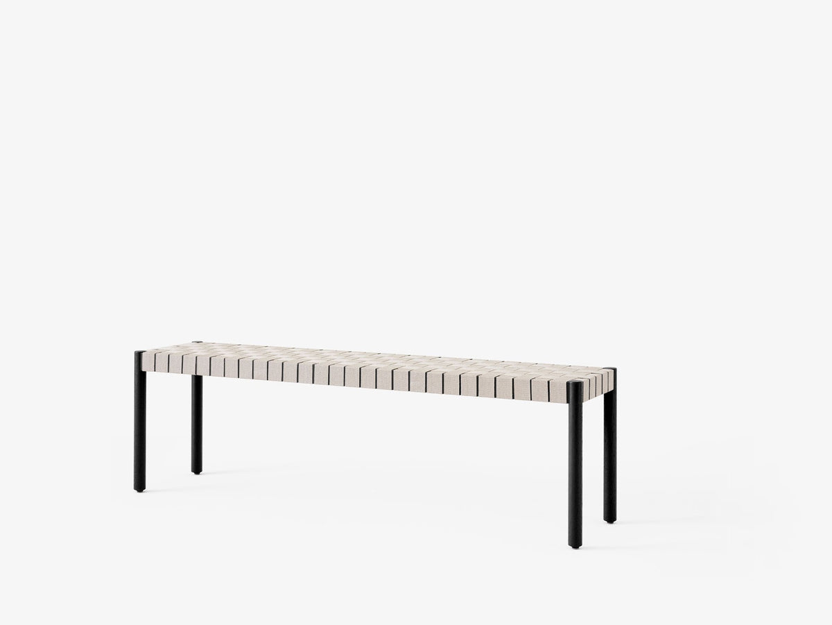Banc Betty TK5 de Thau &amp; Kallio - &amp;Tradition-Chêne massif laqué-Lin naturel-The Woods Gallery