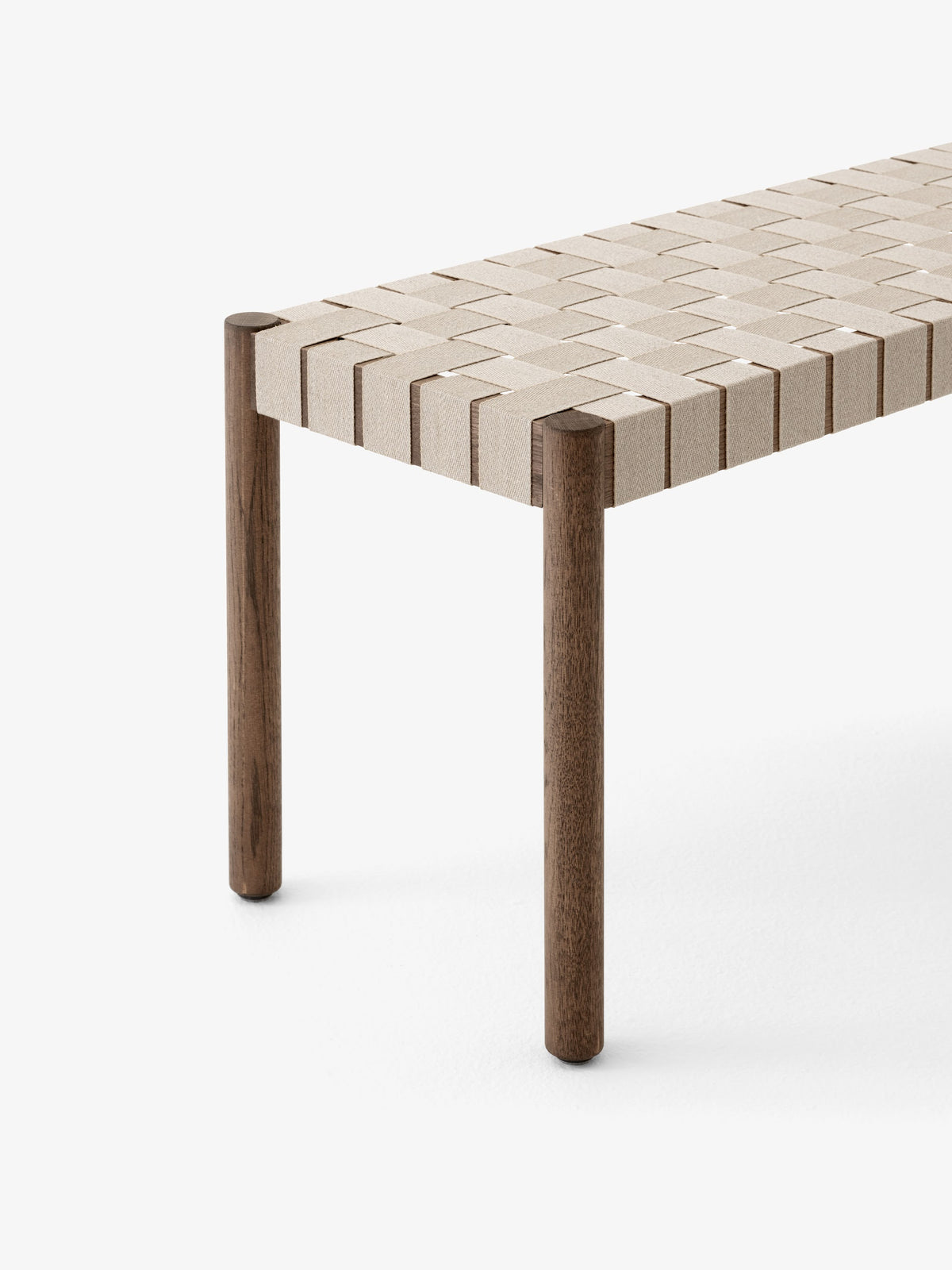 Banc Betty TK5 de Thau &amp; Kallio - &amp;Tradition-Chêne massif laqué-Lin naturel-The Woods Gallery