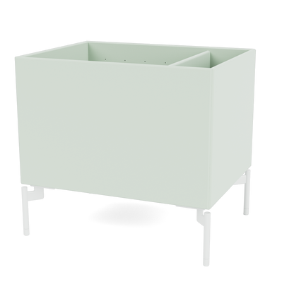 Boîte de rangement Colour Box II S4162 par Peter J. Lassen, laque 161 Mist, sur pieds 12,6 cm Snow, packshot Montana