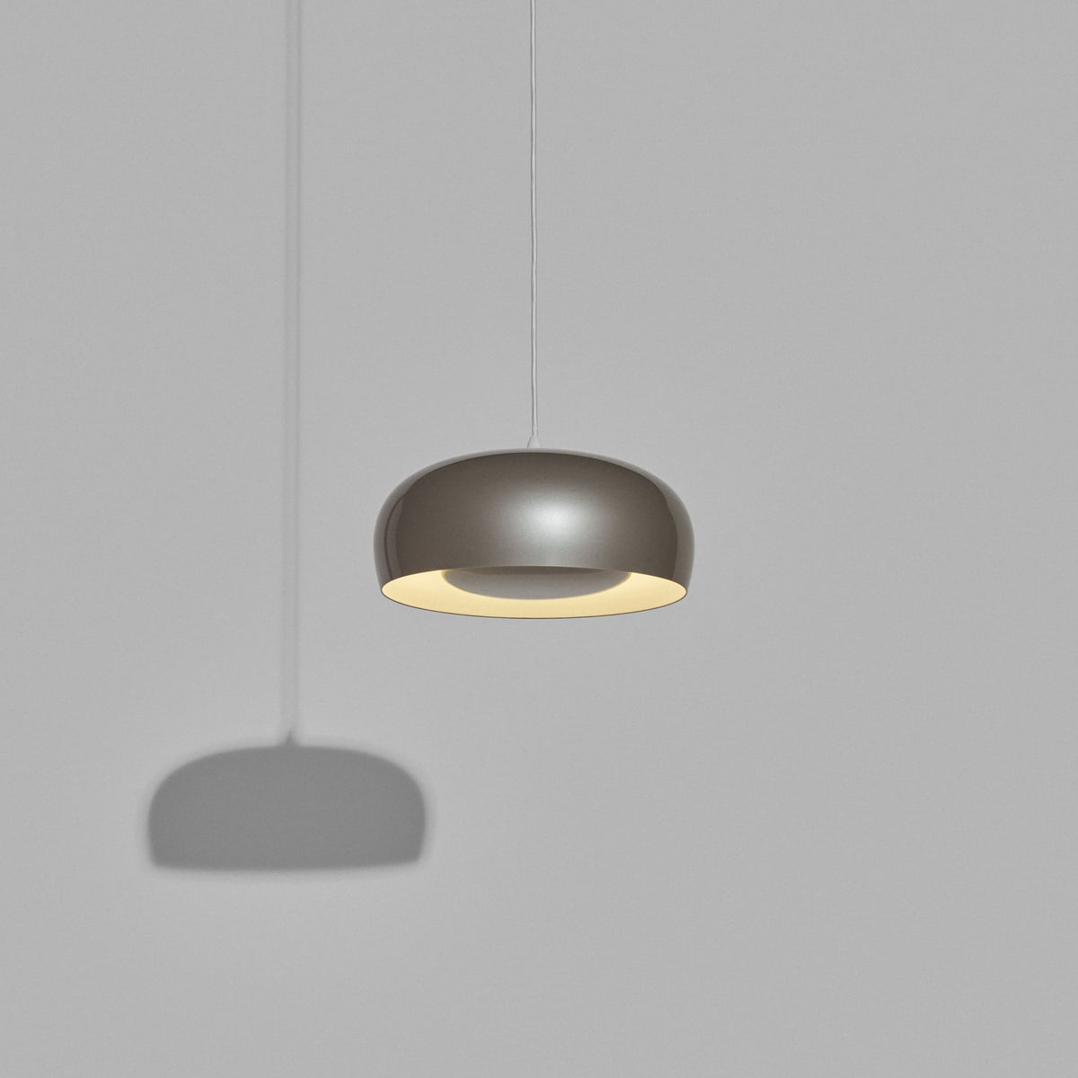 Brush Petite Suspension de Pierre Charrié - Petite Friture-Gris, autre vue-The Woods Gallery