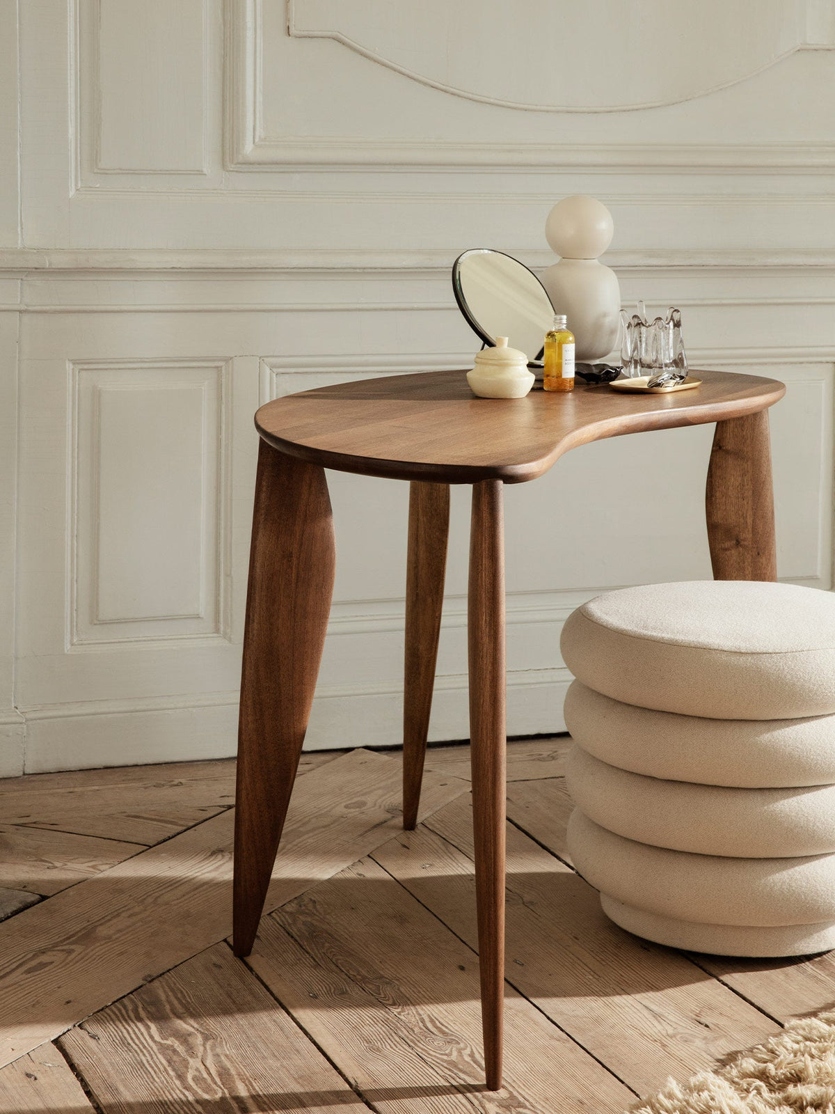 Bureau Feve en noyer - Ferm Living-The Woods Gallery