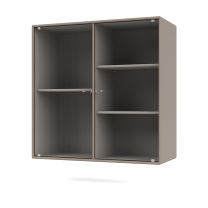 Cabinet Ripple II par Peter J. Lassen, laque 141 Truffle, suspendu au mur, packshot Montana