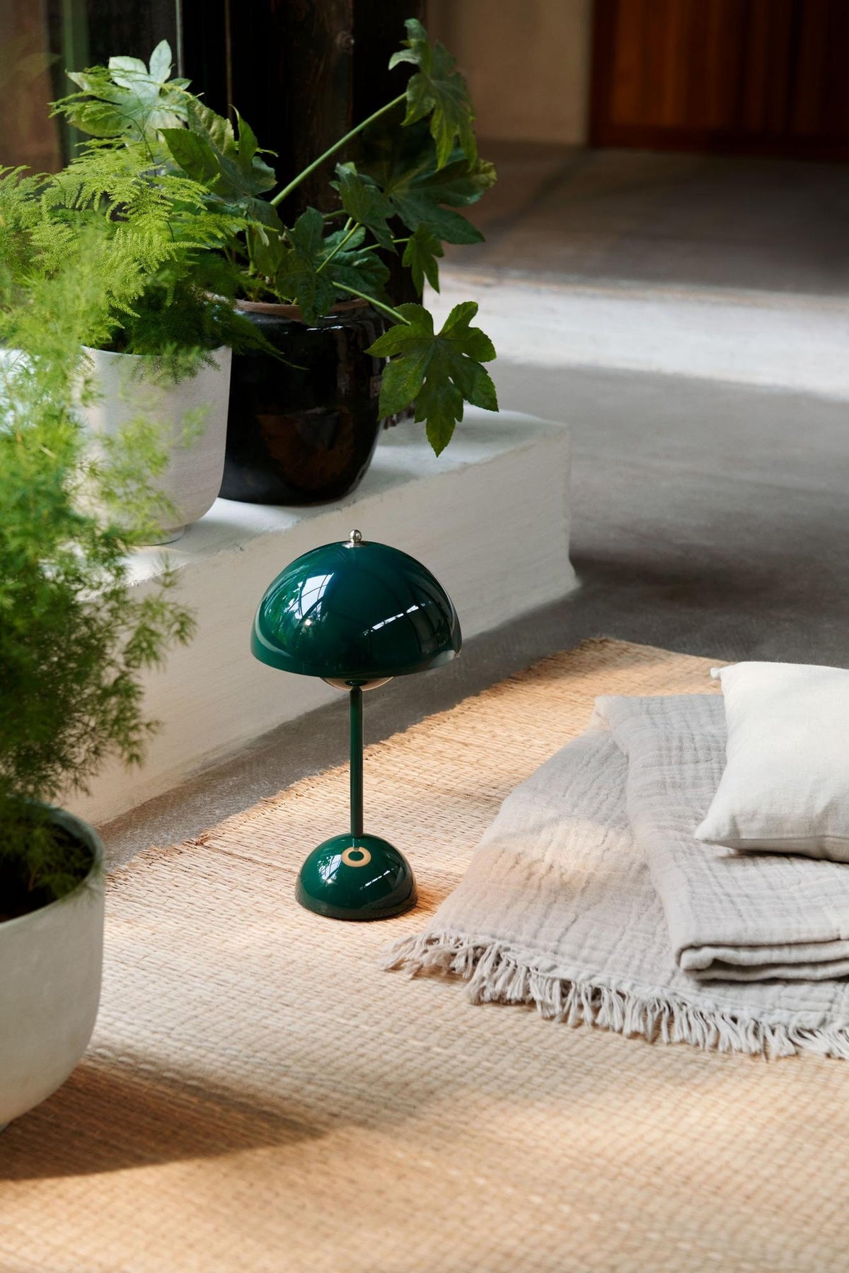 Cache-pot Collect SC70 Medium - &amp;Tradition-Argent-The Woods Gallery