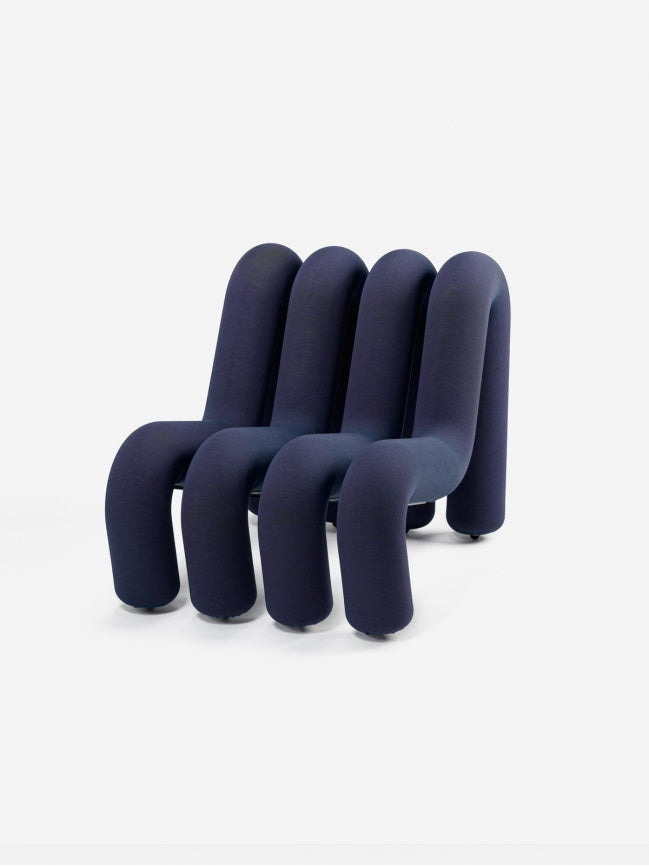 Canapé Extra Bold de Big Game - Moustache-Noir bleu-1 place - 4 tubes (L: 72 cm P: 99 cm H: 71 cm)-The Woods Gallery