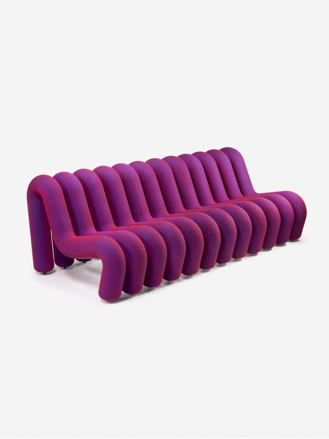 Canapé Extra Bold de Big Game - Moustache-Rouge bleu-3 places - 12 tubes (L: 224 cm P: 99 cm H: 71 cm)-The Woods Gallery