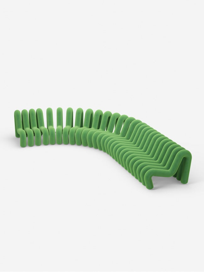 Canapé Extra Bold de Big Game - Moustache-Vert bleu-4 places - 16 tubes (L: 300 cm P: 99 cm H: 71 cm)-The Woods Gallery