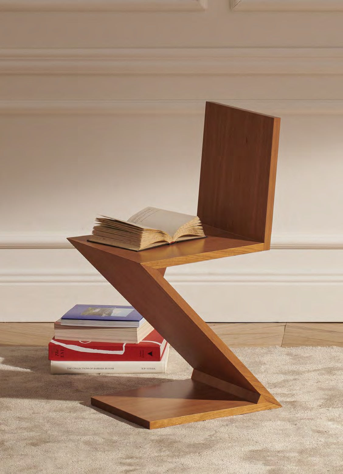 Chaise Zig Zag - Cassina-ambiance catalogue Cassina 2026 (vue 3)-The Woods Gallery