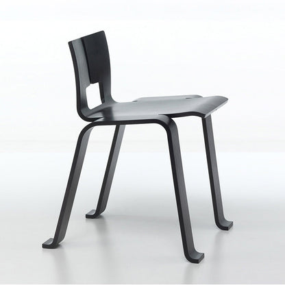 Chaise 517 OMBRA TOKYO de Charlotte Perriand - Cassina-Noir-The Woods Gallery