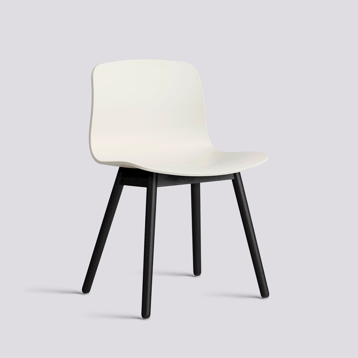 Chaise About A Chair AAC 12 de Hee Welling - Hay-Polypropylène recyclé Melange cream, chêne massif laqué à l&