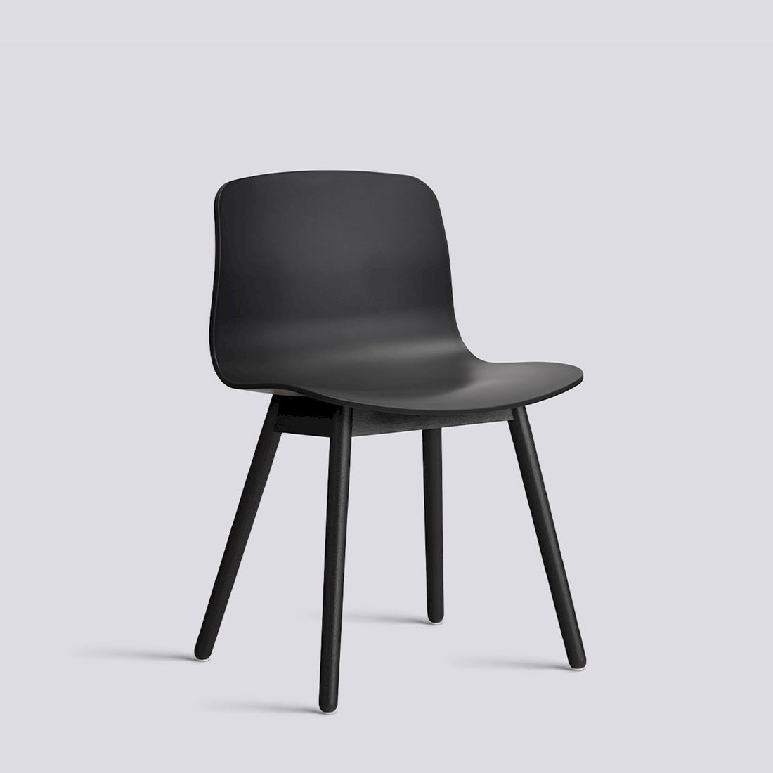 Chaise About A Chair AAC 12 de Hee Welling - Hay-Polypropylène recyclé noir, chêne massif laqué à l&