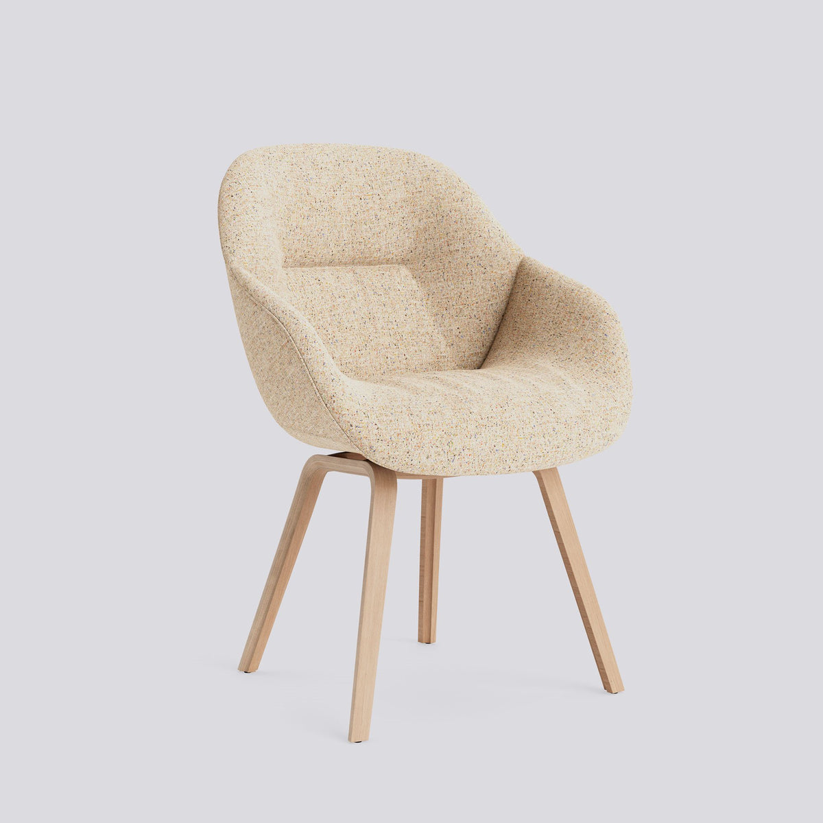 Chaise About A Chair AAC 123 de Hee Welling - Hay-Garnissage intégral matelassé Bolgheri LGG60, placage de chêne laqué à l&