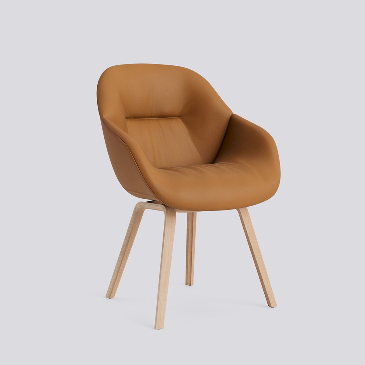 Chaise About A Chair AAC 123 de Hee Welling - Hay-Garnissage intégral matelassé Sense Cognac, placage de chêne laqué à l&