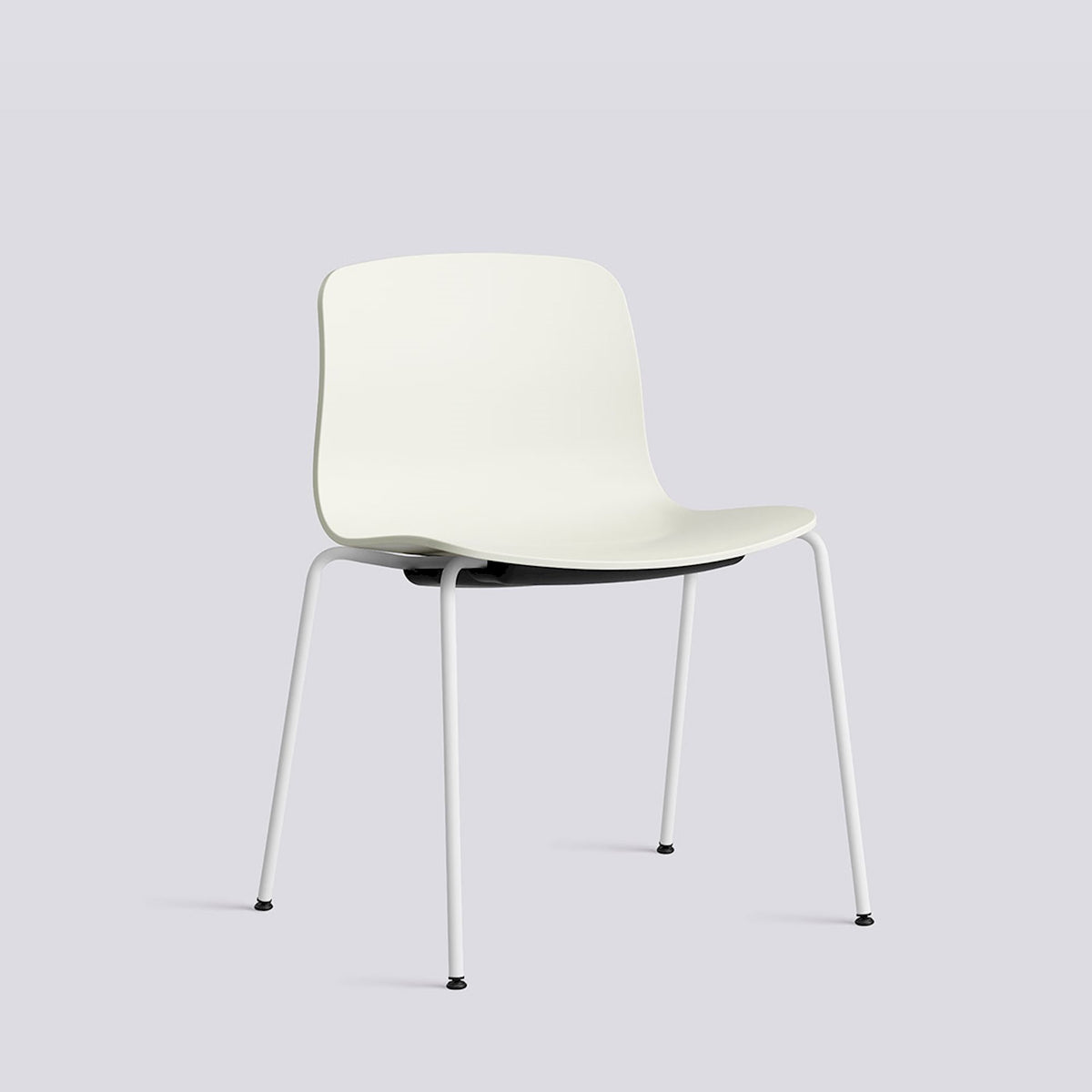 Chaise About A Chair AAC 16 de Hee Welling - Hay-Polypropylène recyclé Melange cream, acier thermolaqué blanc, piètement 4 pieds-The Woods Gallery