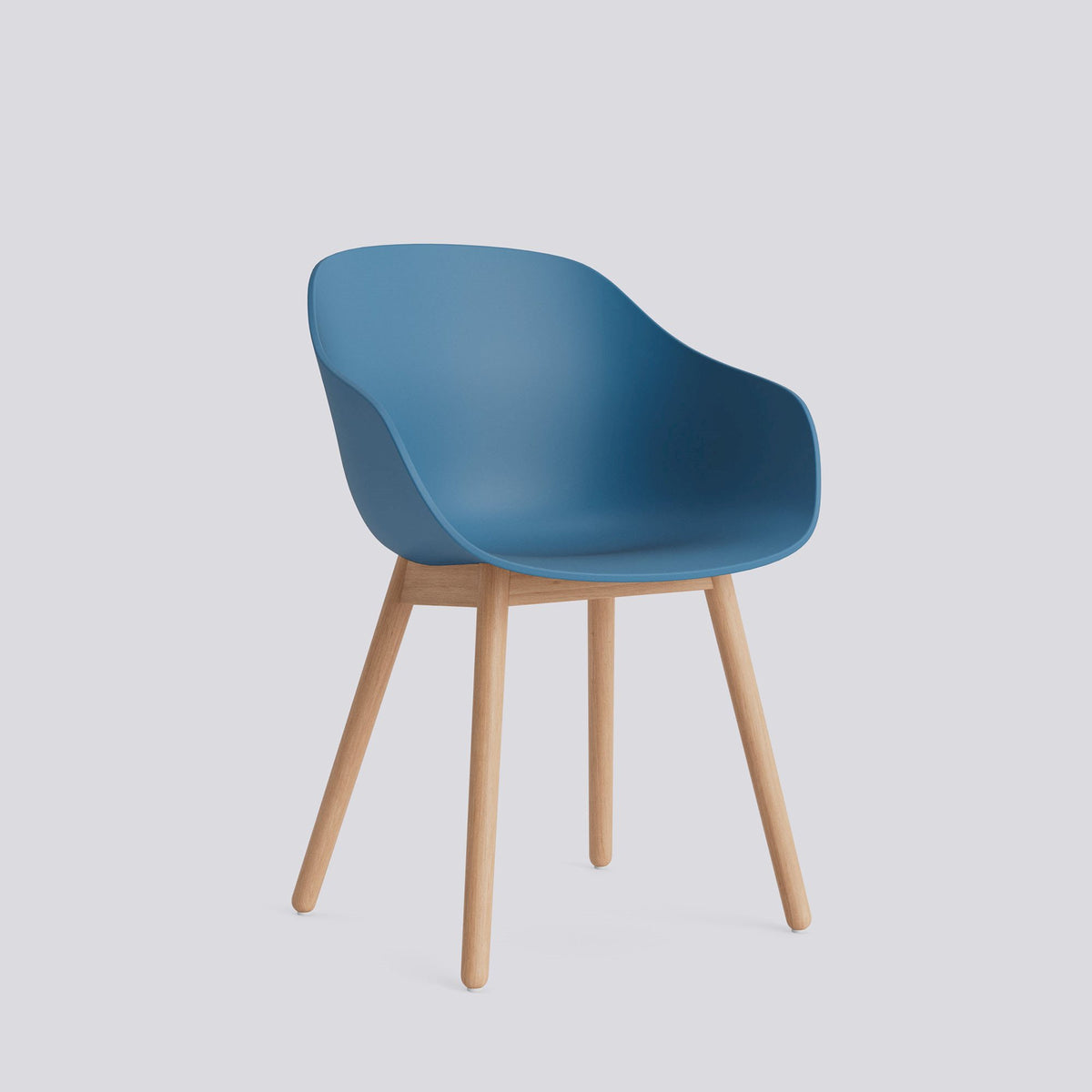 Chaise About A Chair AAC 212 de Hee Welling - Hay-Polypropylène recyclé Azure blue, chêne massif laqué à l&