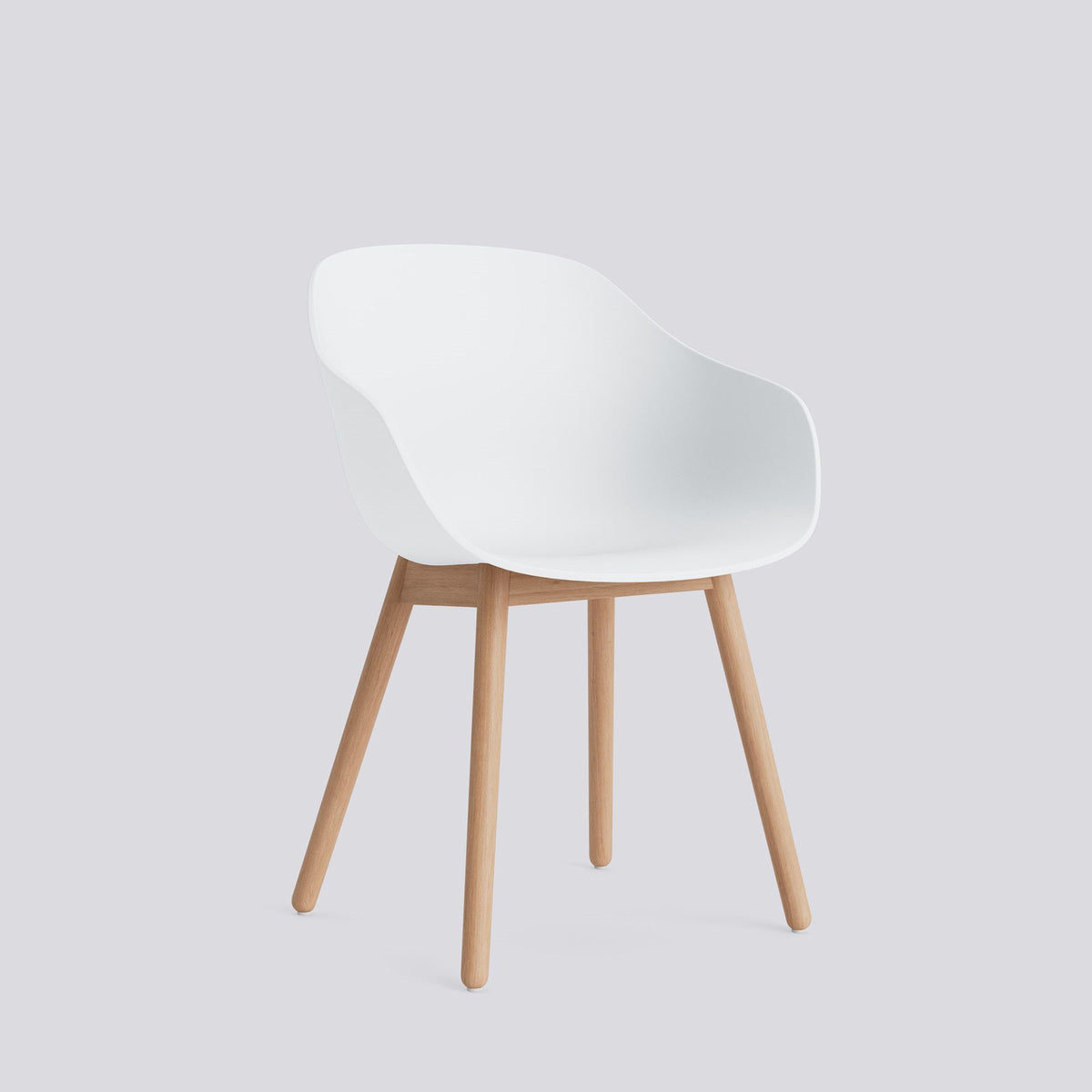 Chaise About A Chair AAC 212 de Hee Welling - Hay-Polypropylène recyclé blanc, chêne massif laqué à l&