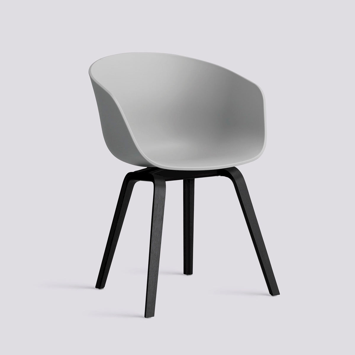 Chaise About A Chair AAC 22 de Hee Welling - Hay-Polypropylène recyclé Concrete grey, placage de chêne laqué à l&