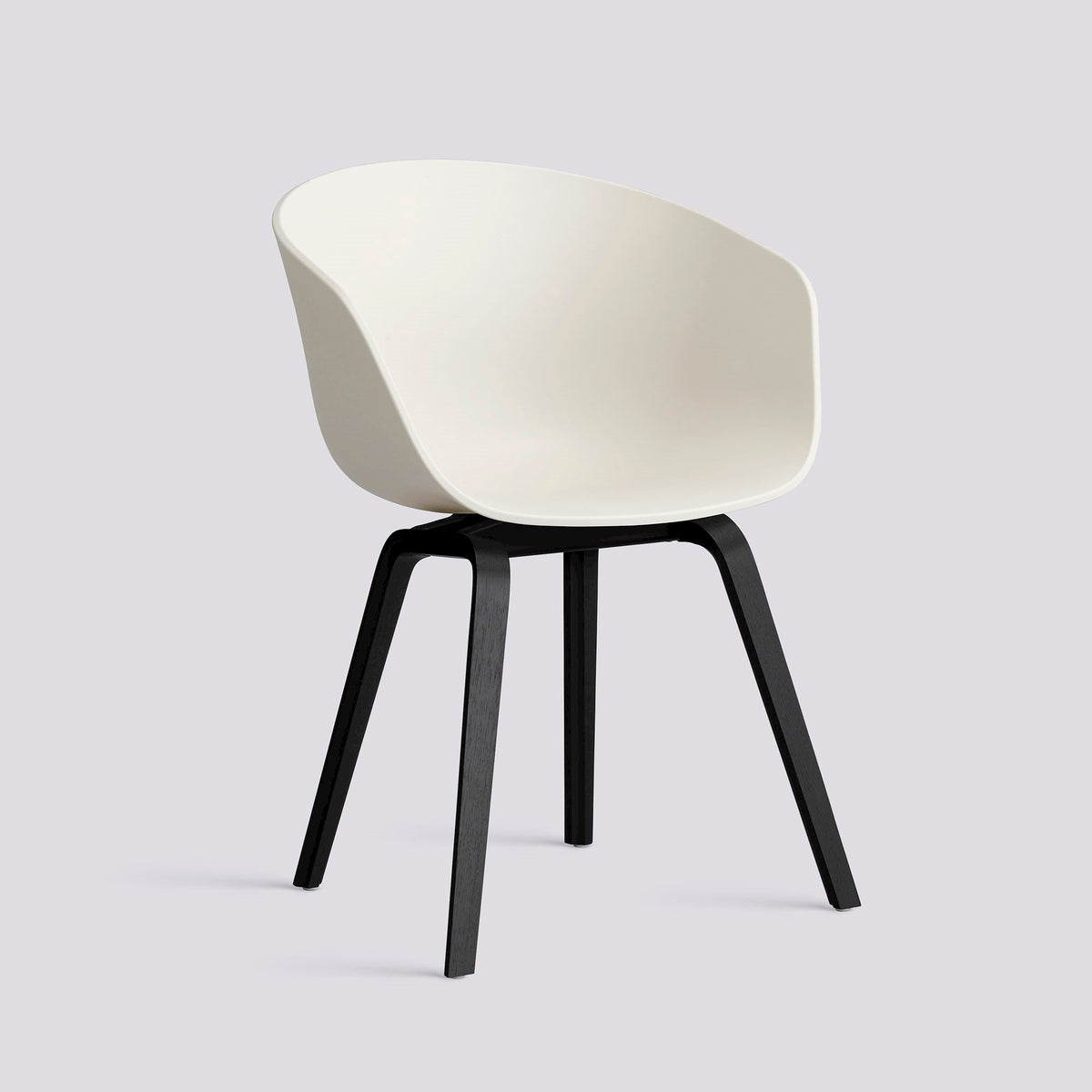Chaise About A Chair AAC 22 de Hee Welling - Hay-Polypropylène recyclé Melange cream, placage de chêne laqué à l&